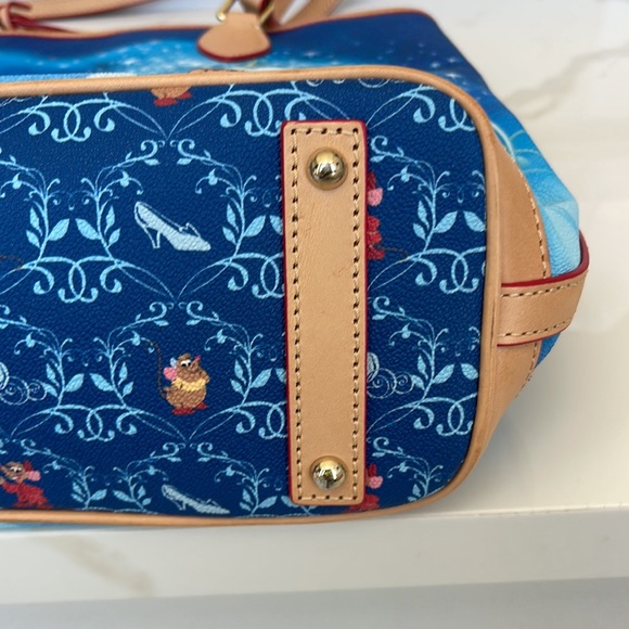 Dooney & Bourke Cinderella Carriage Shopper Tote Bag Purse NWOT - Picture 9 of 15